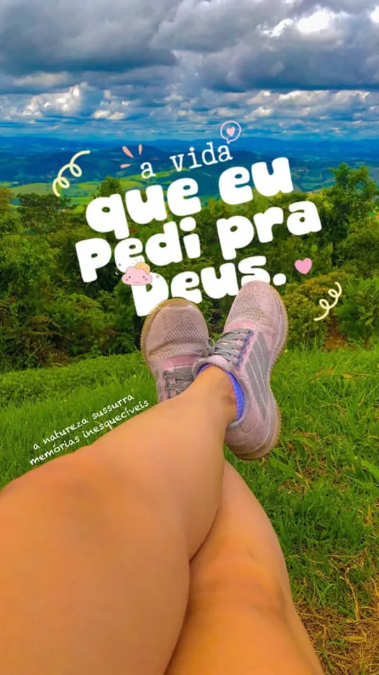 Story com figurinhas do pack — exemplo 3